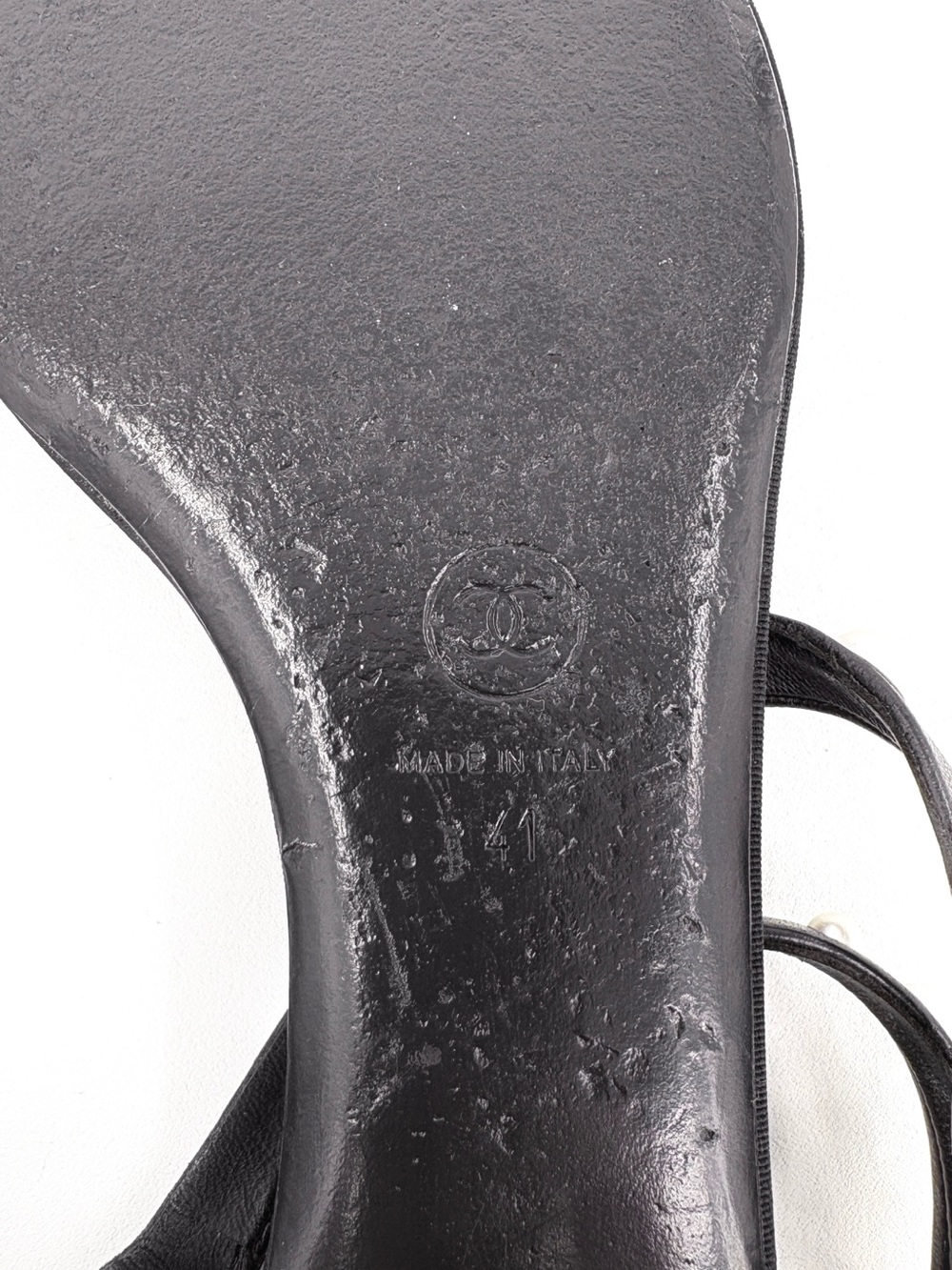 CHANEL Black Leather Pearl T-Strap Flat Thong Sandals 41 - Picture 13 of 15